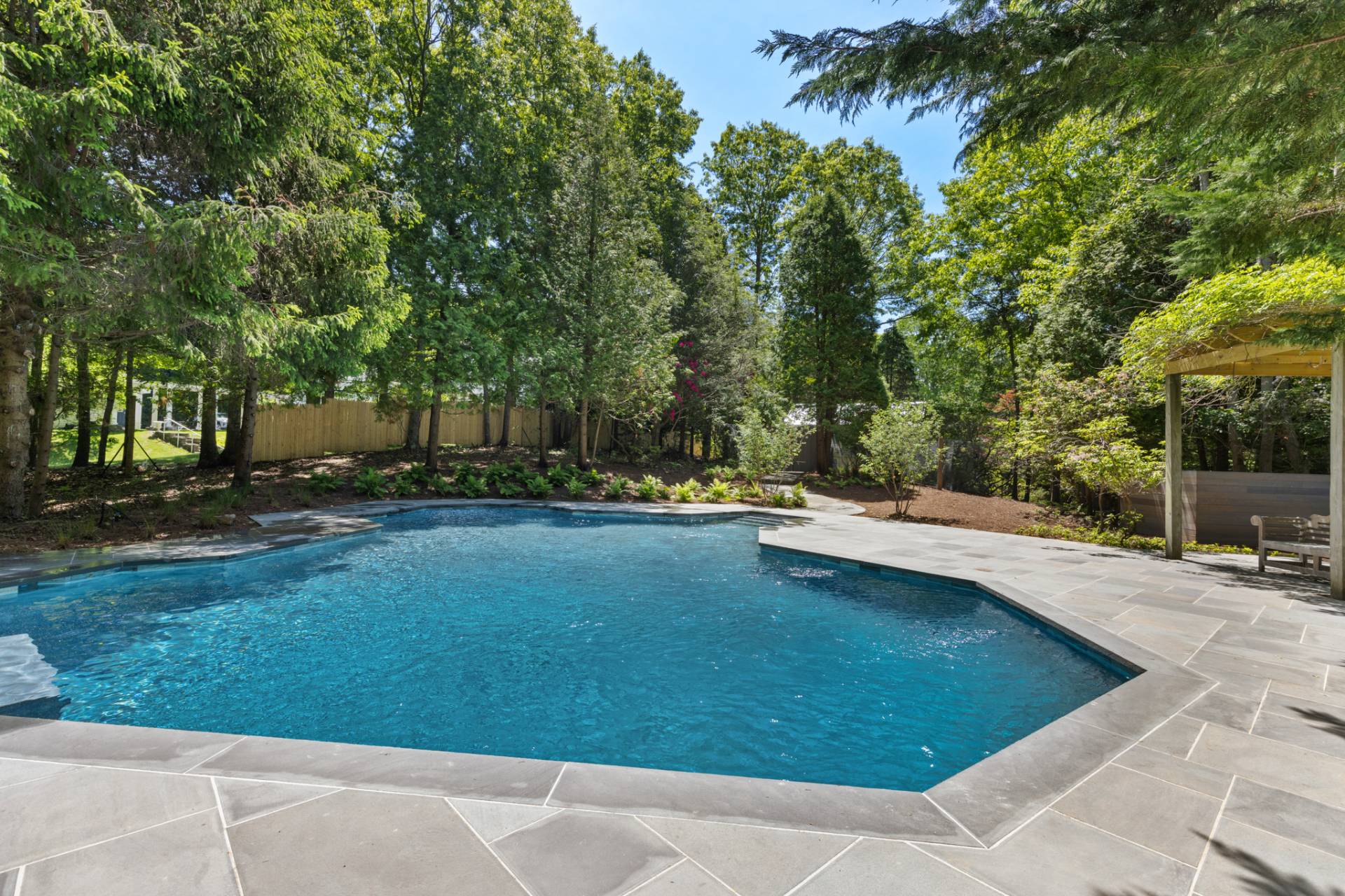 165 Roses Grove Road