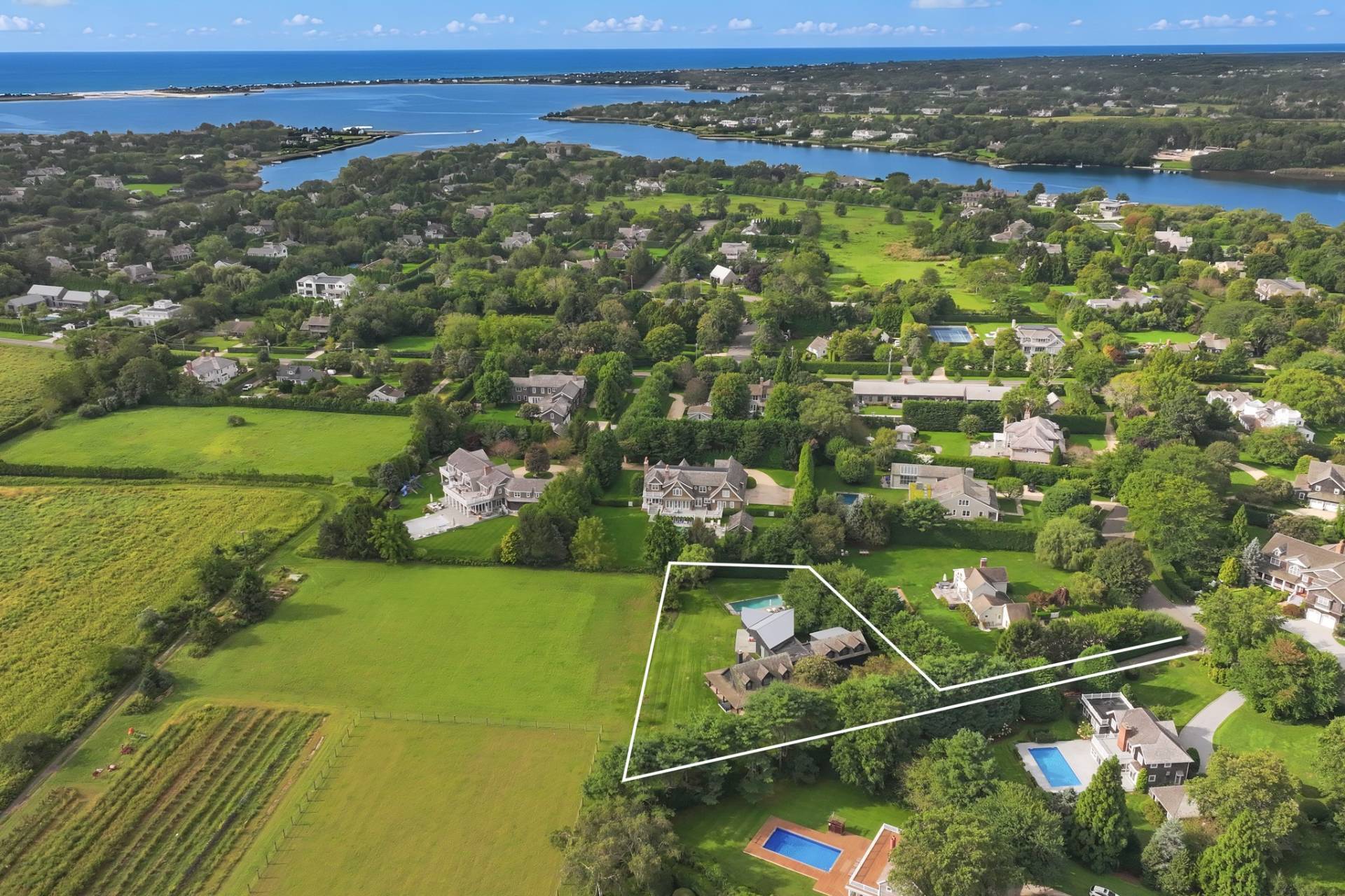 69 Swans Neck