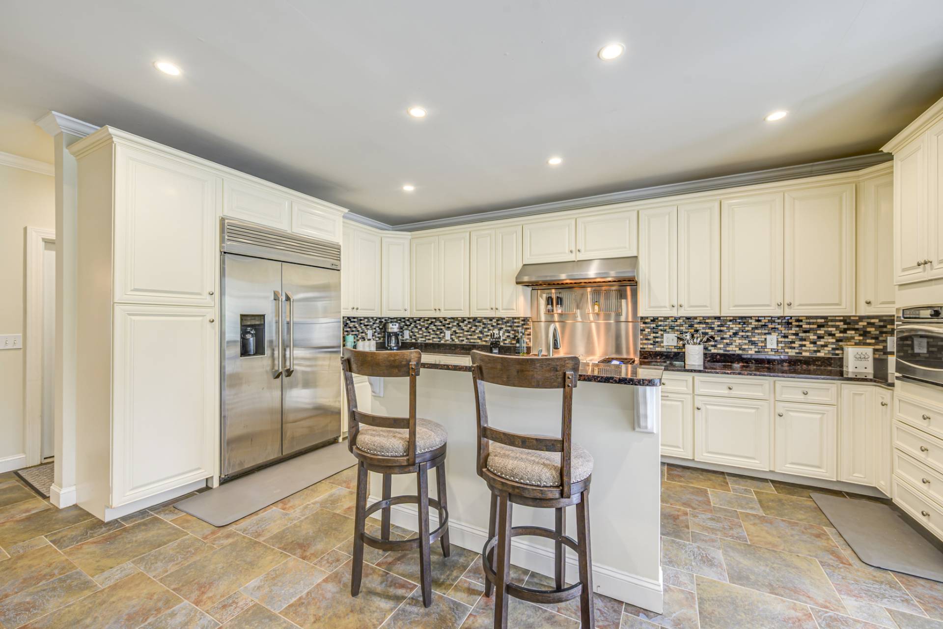 23 Knollwood Drive