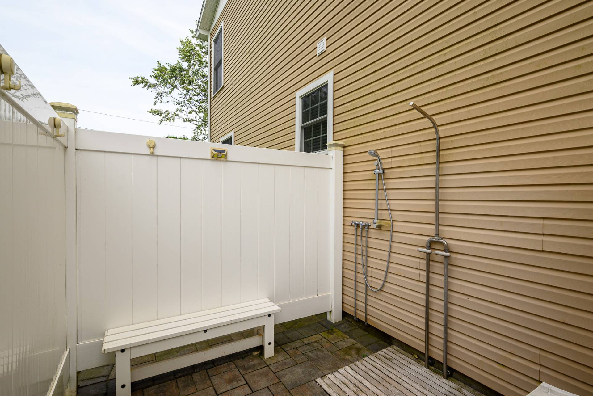 23 Knollwood Drive