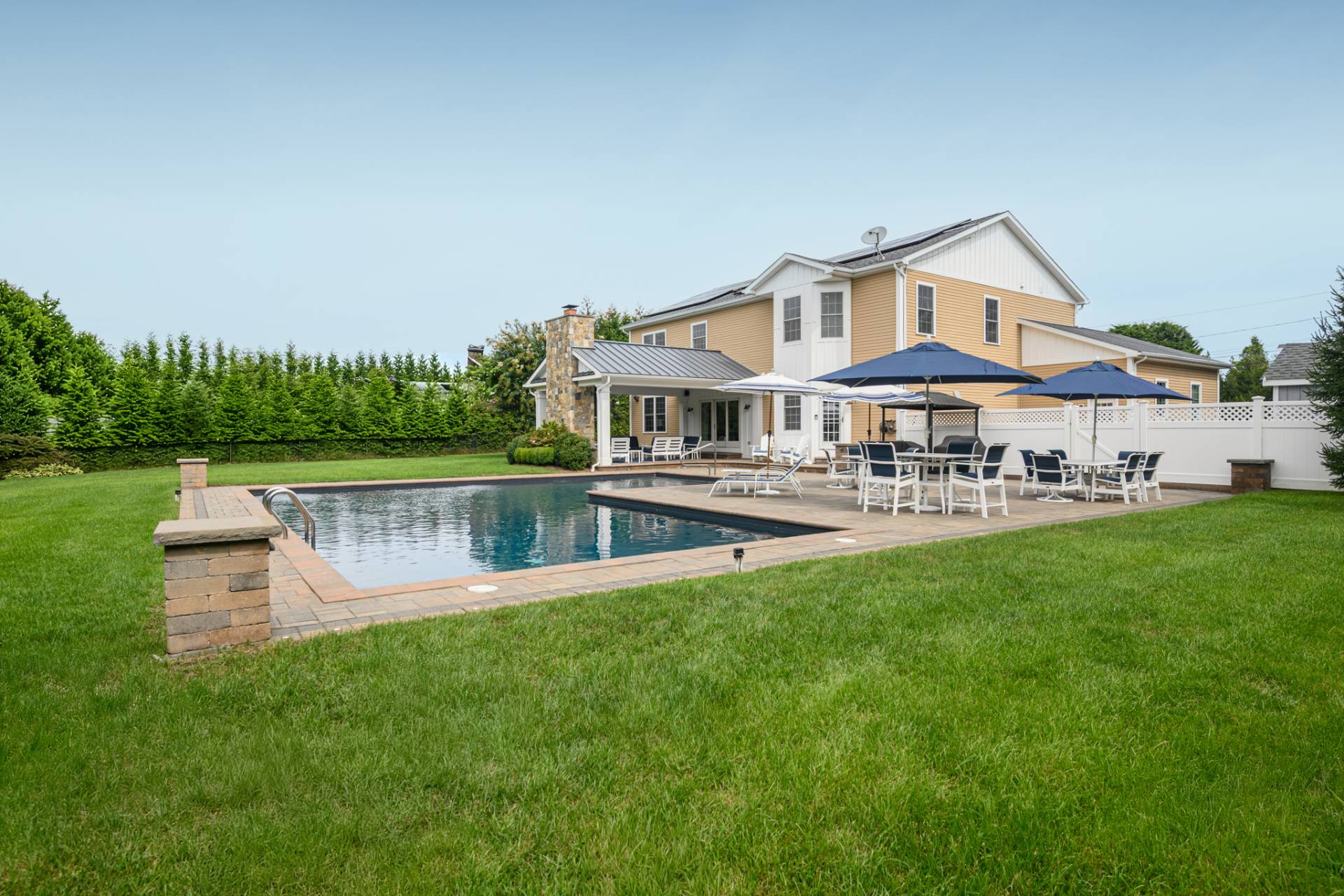 23 Knollwood Drive