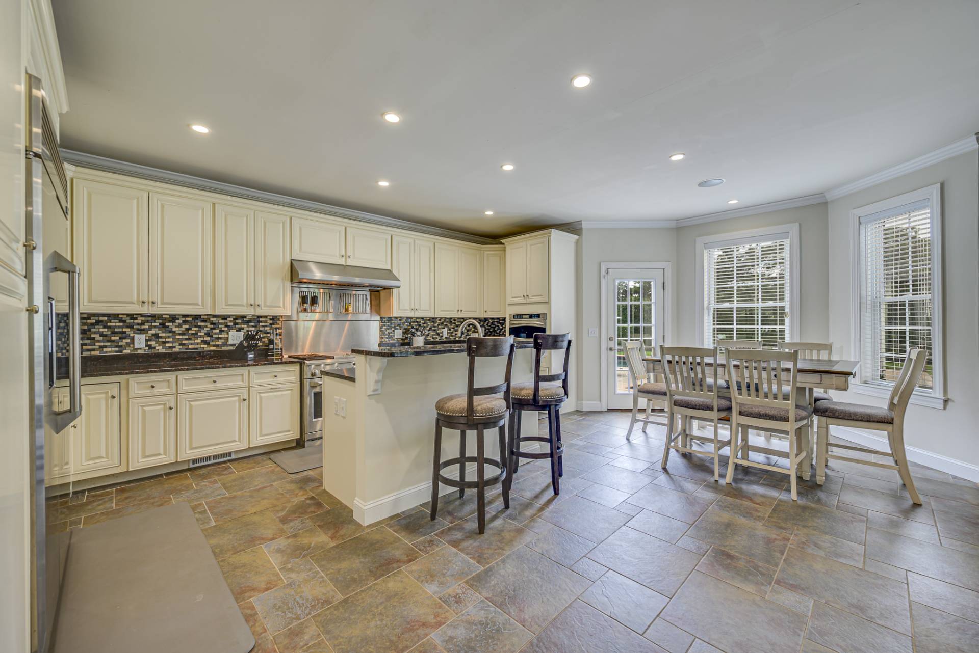 23 Knollwood Drive
