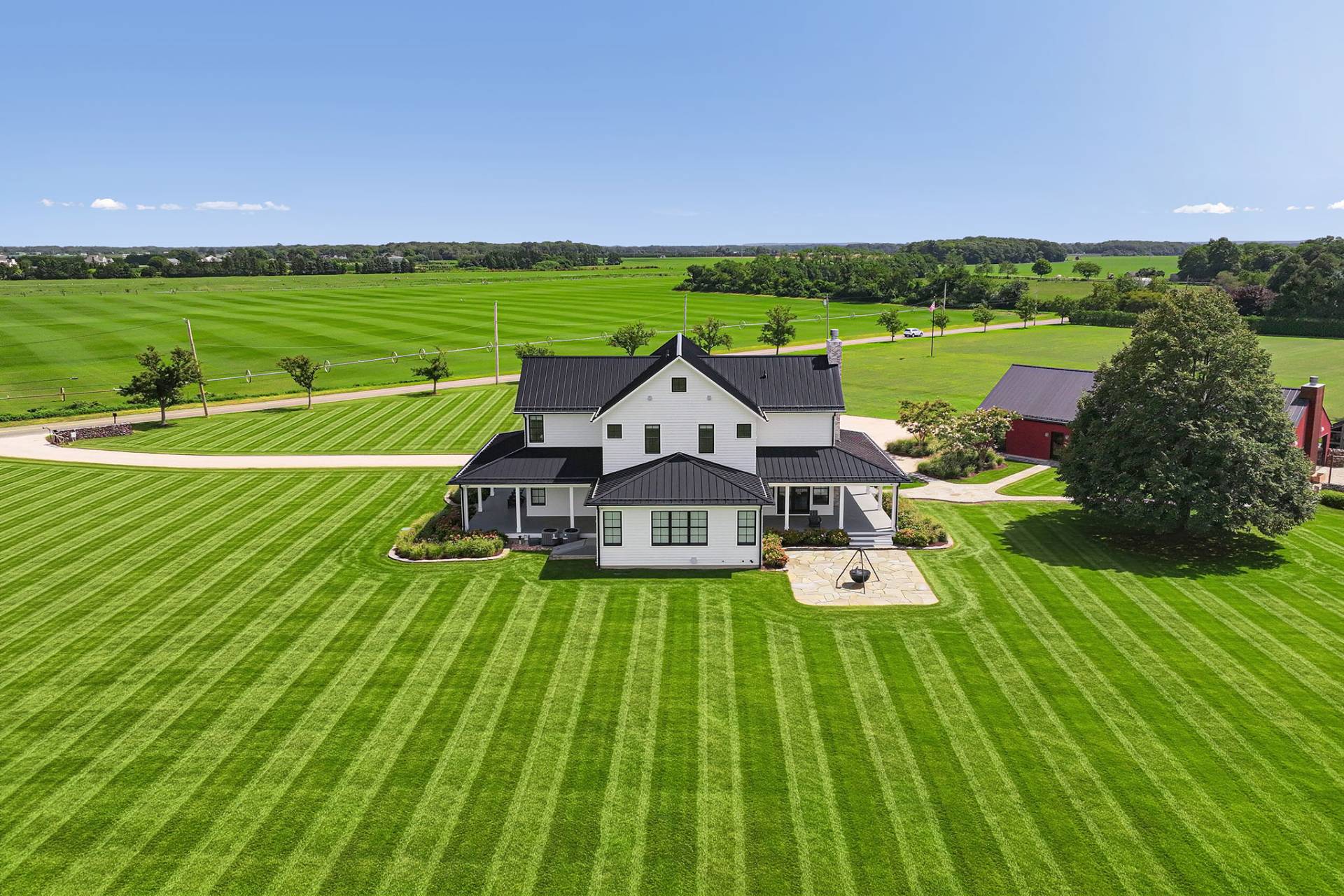 799 Manor Lane