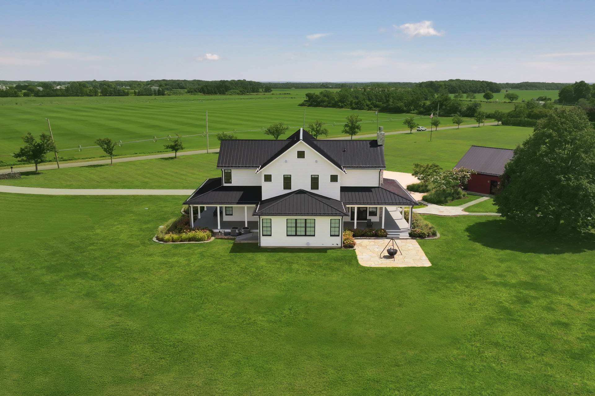 799 Manor Lane