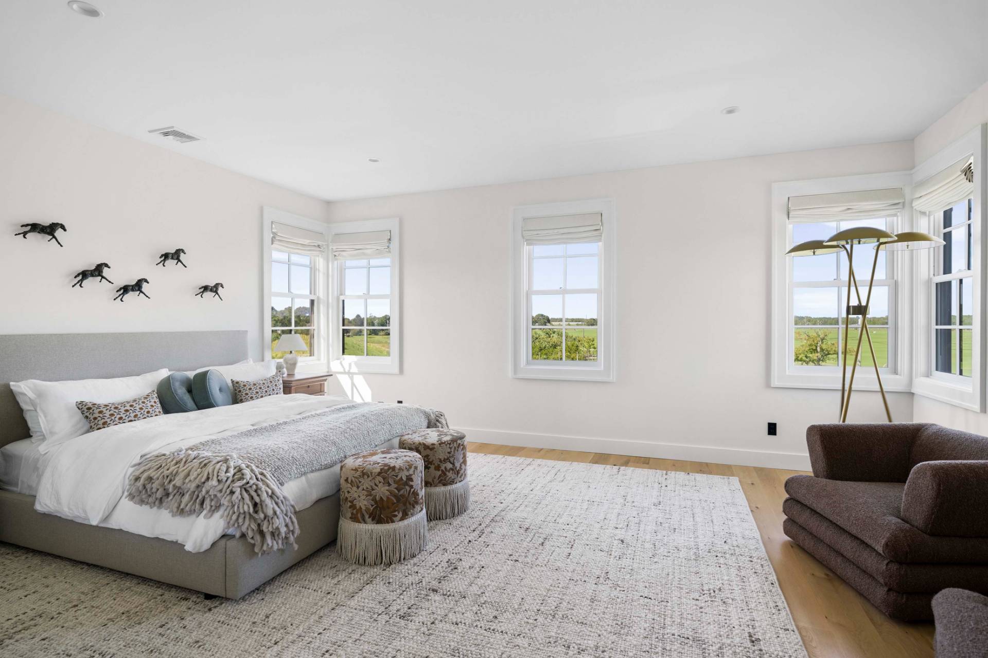 799 Manor Lane