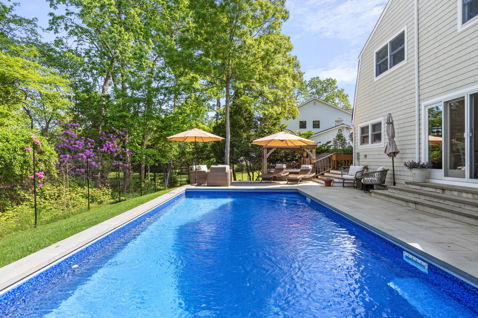 11 Harbor Road