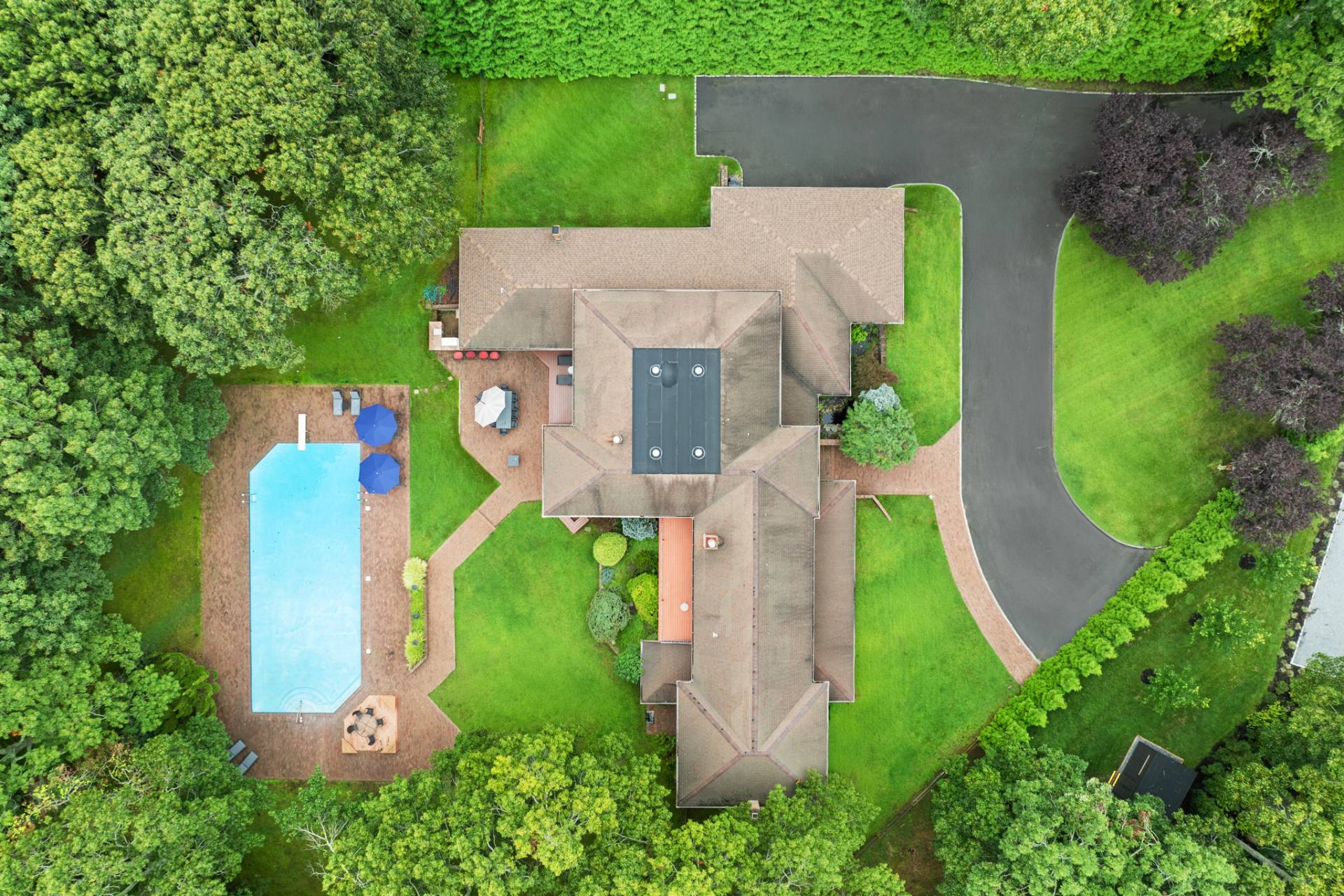 27 Realnautic Court