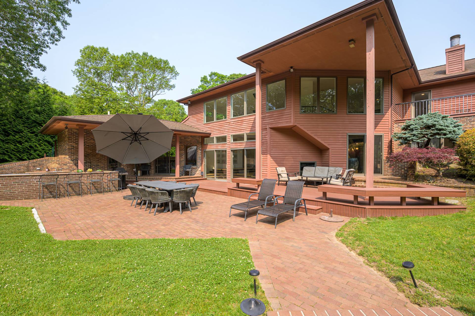 27 Realnautic Court
