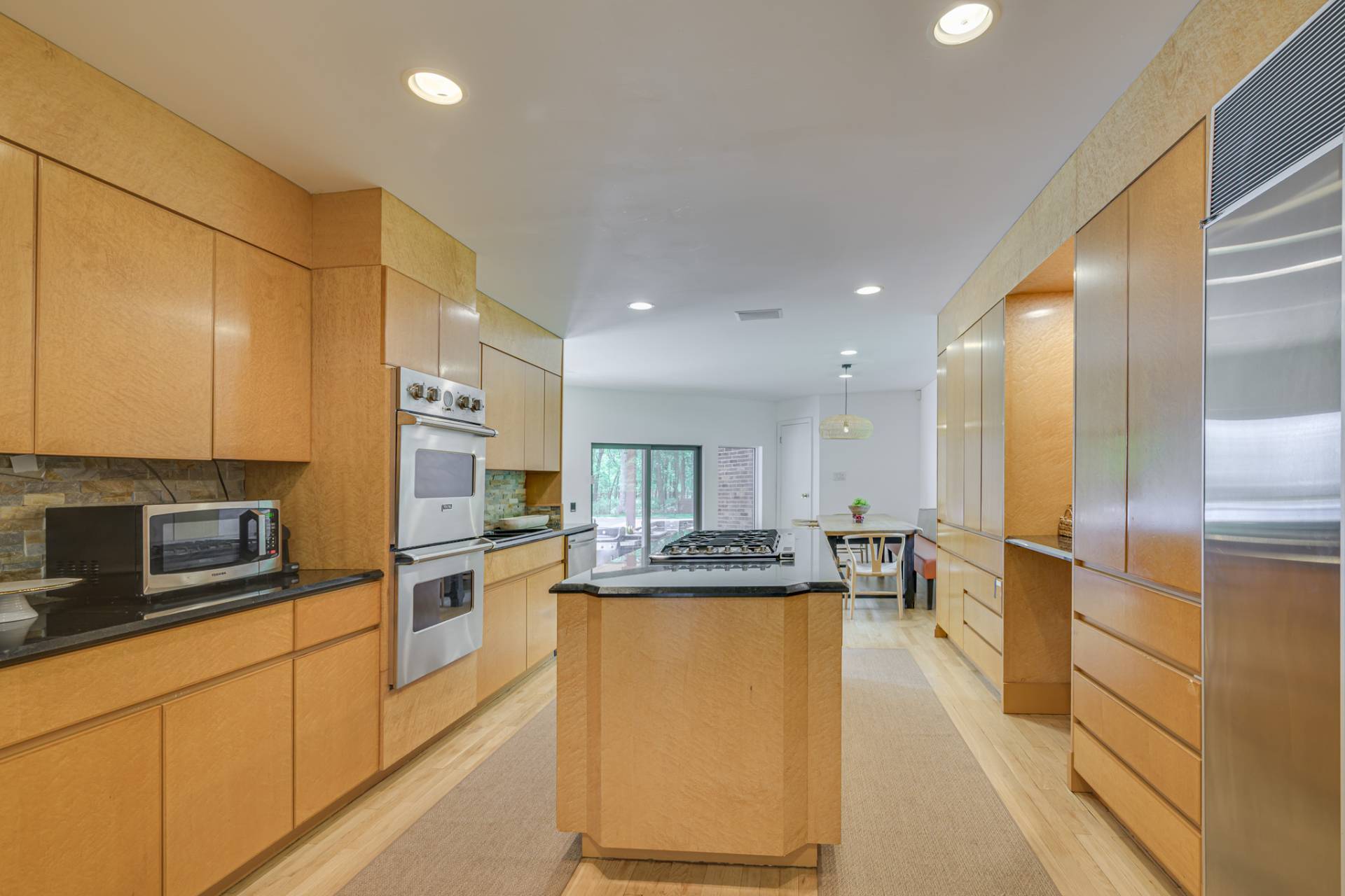 27 Realnautic Court