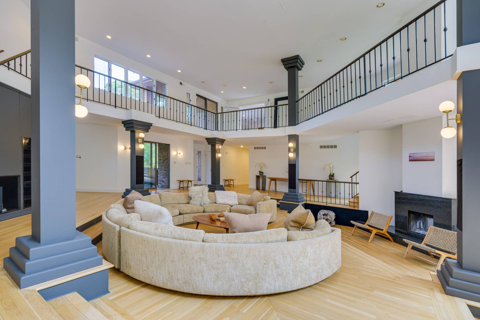 27 Realnautic Court