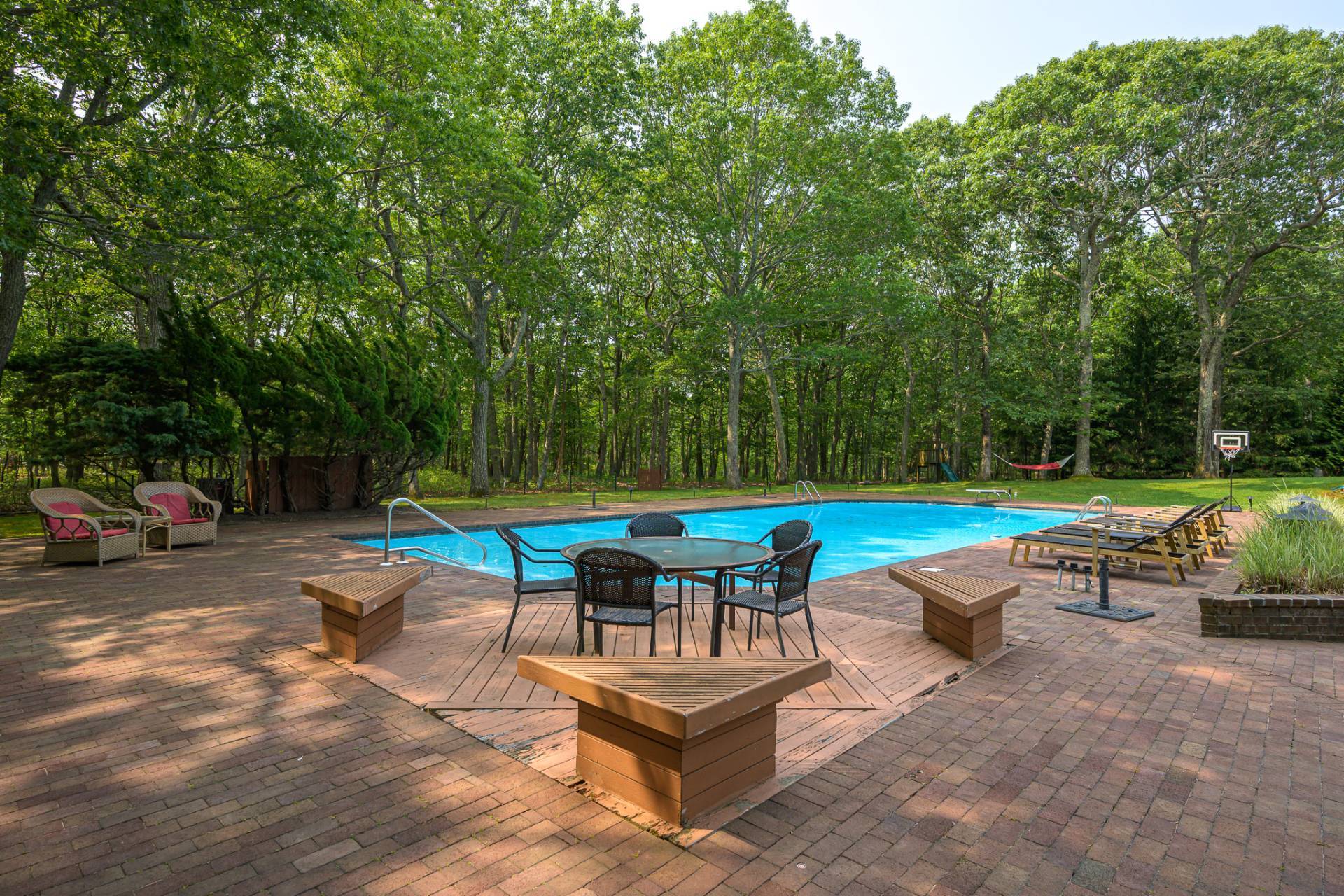 27 Realnautic Court