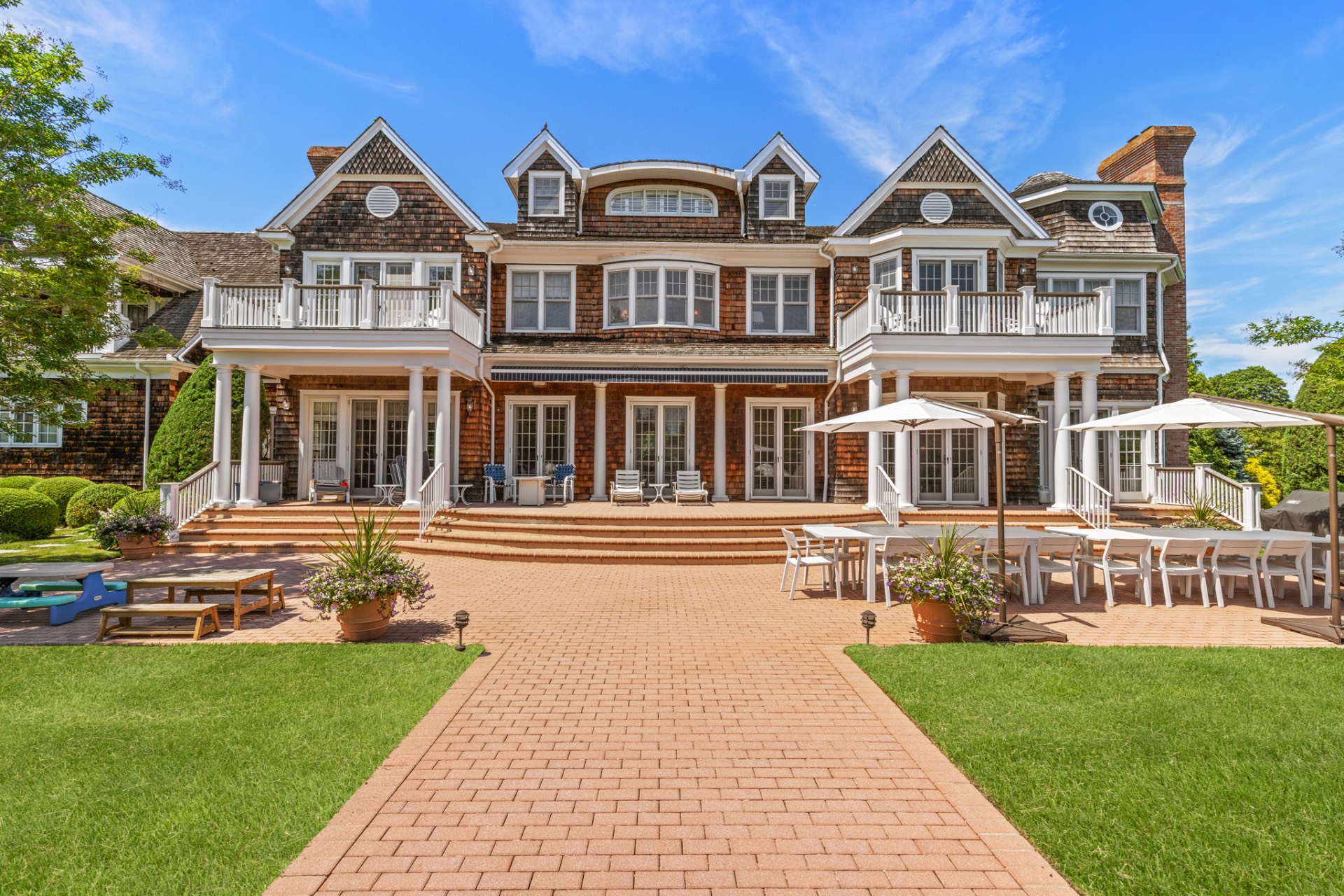 109 Lockwood Avenue