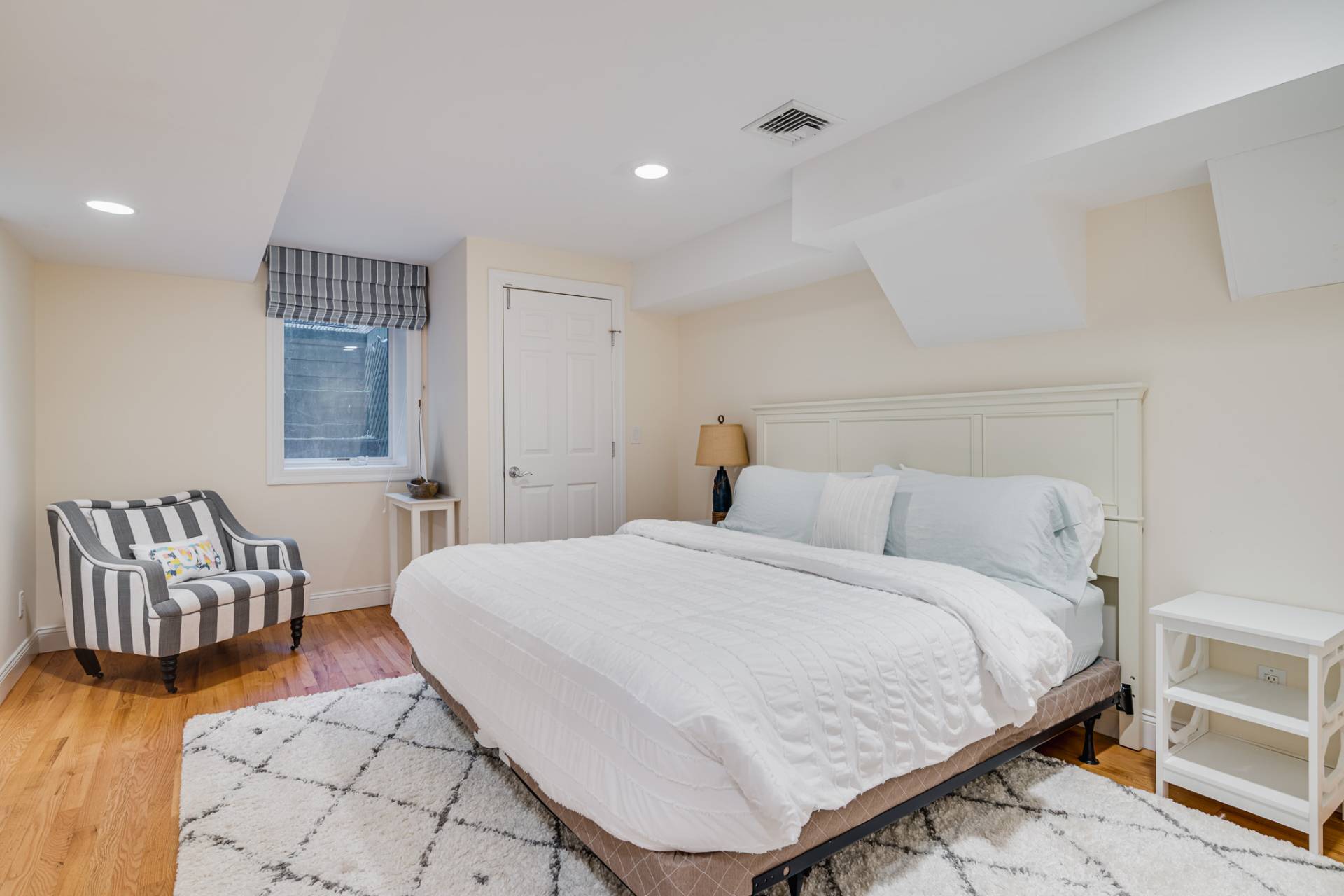 17 Sea Farm Court